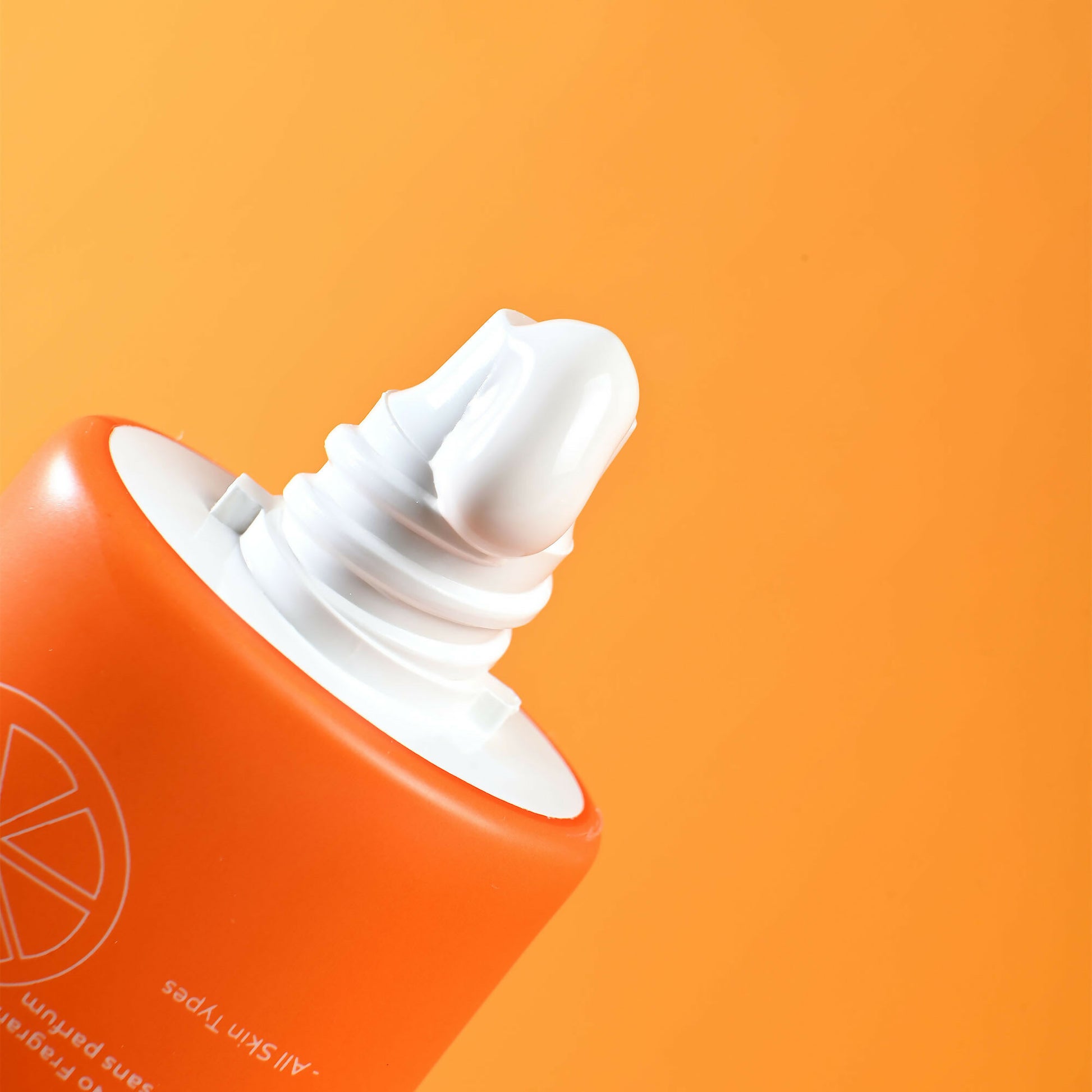 GLOW-BOOSTER-SUNSCREEN-LOTION